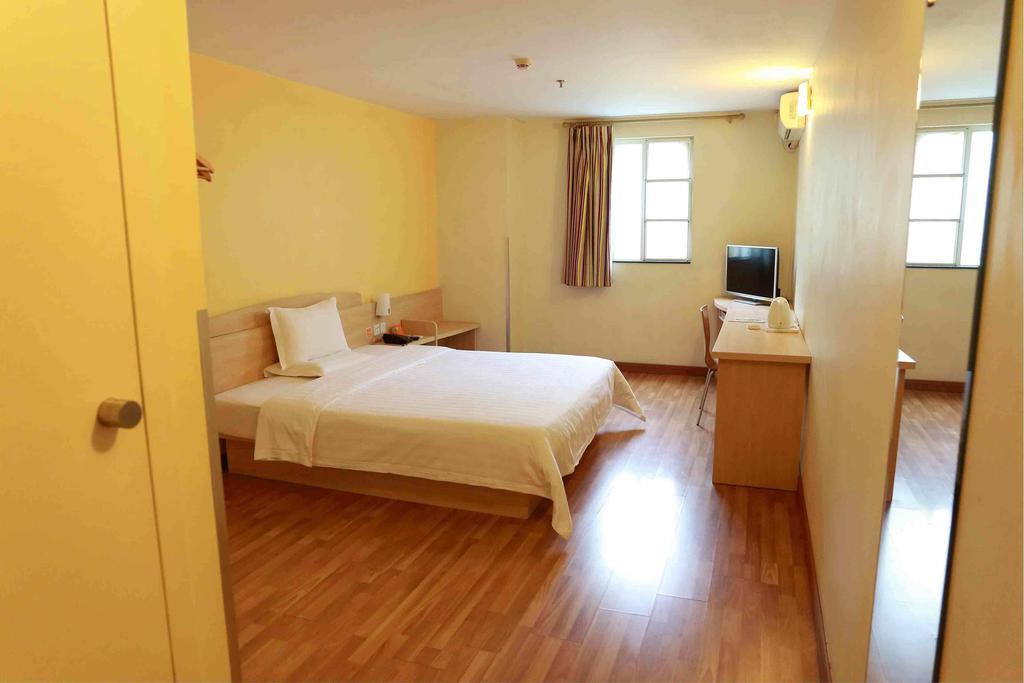 7Days Inn Beijing Xiaocun Subway Station Номер фото